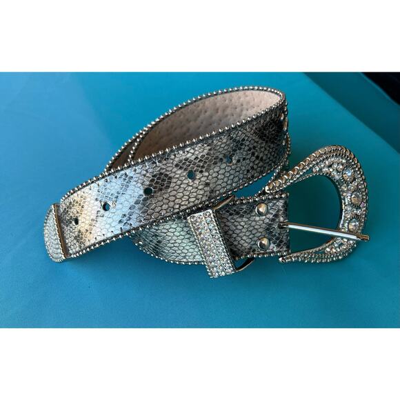 Chico's Belt Statement Studded Plastic Rhinestone Faux Snakeskin Silver 37.5 In. - Picture 1 of 16